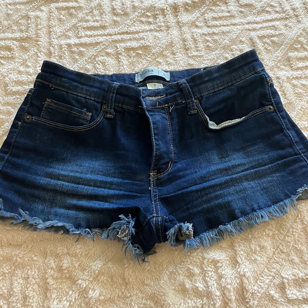 3/$25 - Dark wash shorts - Picture 5 of 5
